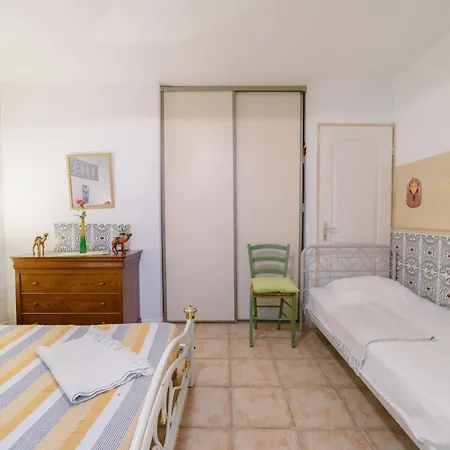 D'hotes Saint-Cyprien (Pyrenees-Orientales)