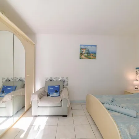 D'hotes Saint-Cyprien (Pyrenees-Orientales)