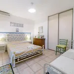 D'hotes Bed and Breakfast Saint-Cyprien (Pyrenees-Orientales)